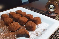 الكمأ الشوكولاته